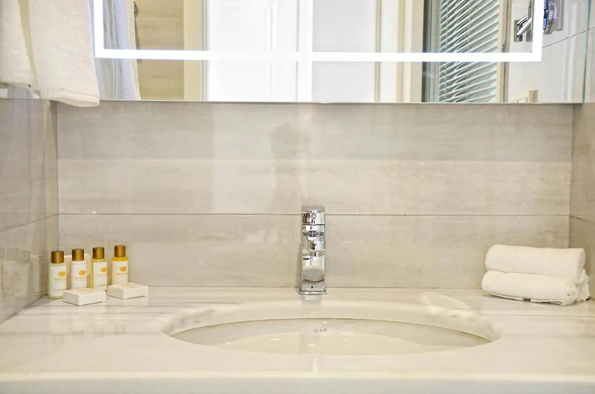 City Avenue Hotel Τυφλίδα 4*,