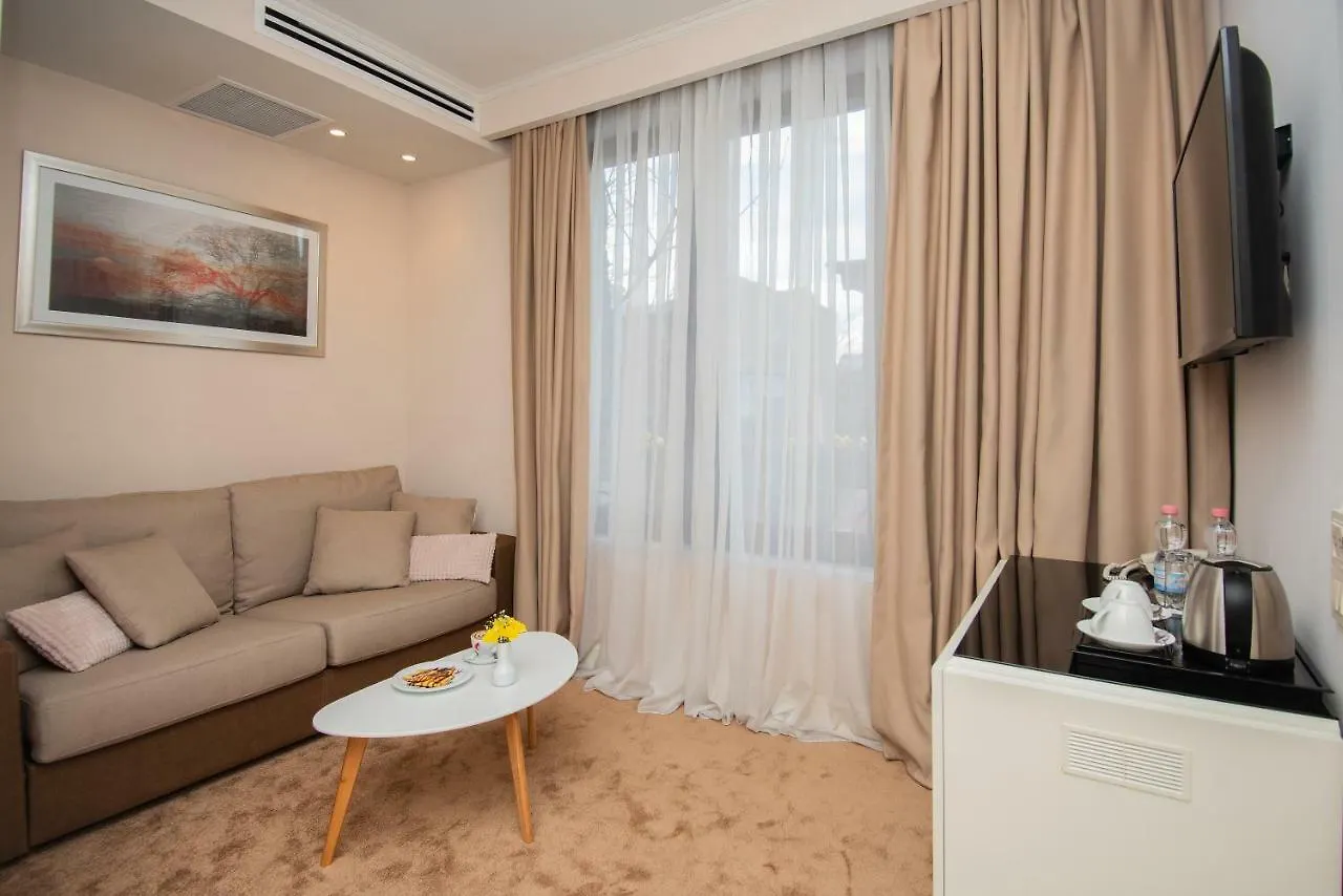 City Avenue Hotel Τυφλίδα